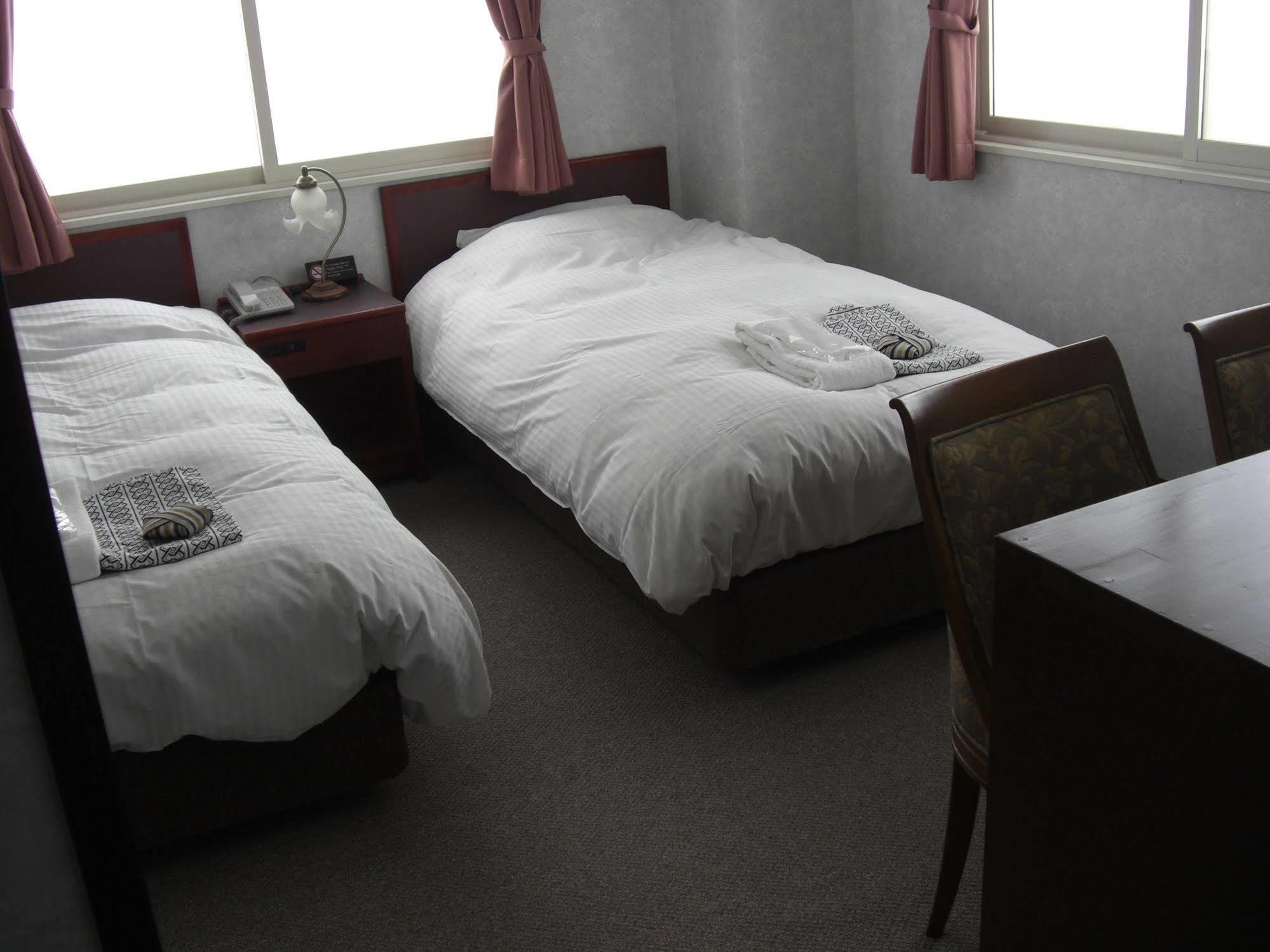 Akakura Yours Inn Myoko Exterior foto